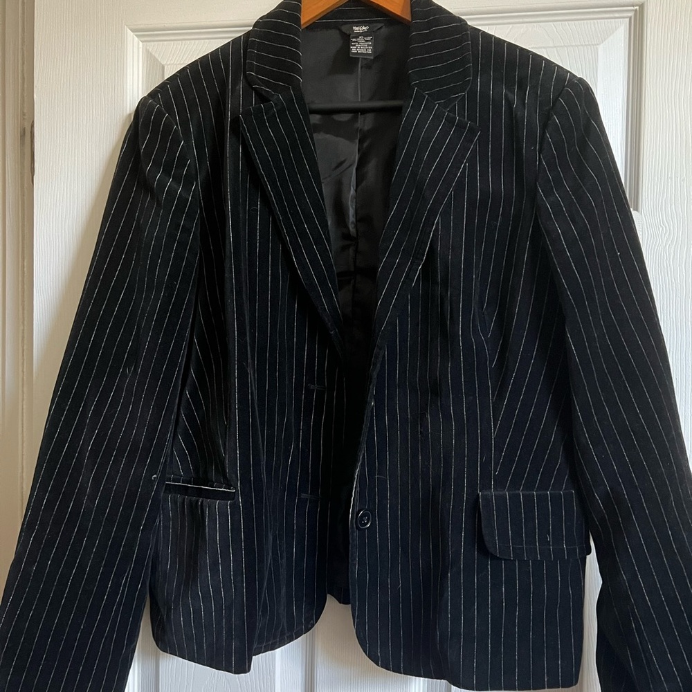 Velvet Massimo pinstripe blazer